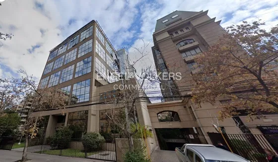 Arriendo Oficina 141 M2 Semi Amoblada En Providencia 