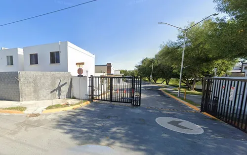 Casa En Recuperacion En Privada Iltamarindo, Ciudad Apodaca, Nuevo León. Sh05