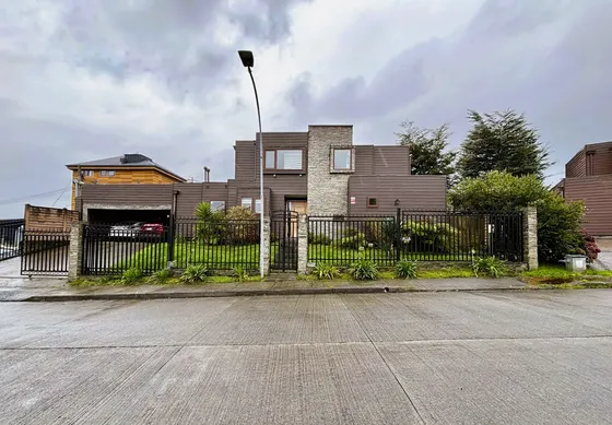Venta! Bella Casa En Los Arrayanes, Sector Colegio Pto Varas