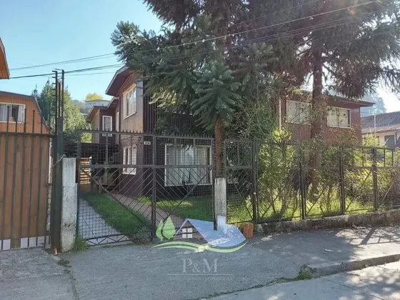 Se Vende Terreno Con Casa En Barrio Universitario Concepción