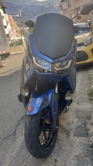 Nmax Connected