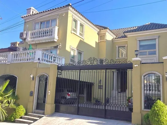 Casa En Venta En Cumbres 2do Sector