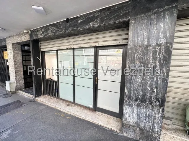 Local  Pie De Calle En Alquiler En Chacao 25-10425 Gn