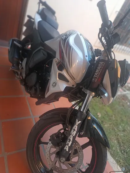 Yamaha Fz