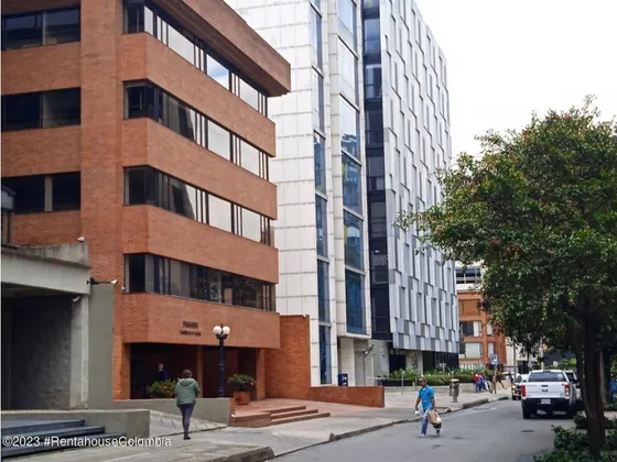 Comercial En  Chico(bogota) Rah Co: 25-601