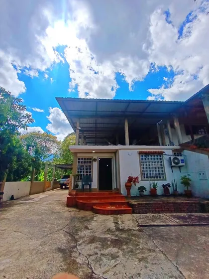 Casa En Venta Urb Lomas De Toico Via Altos De Paramillo / Ym