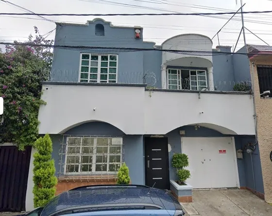 Am- Amplia Casa De 3 Recamaras En Remate En Iztaccihuatl