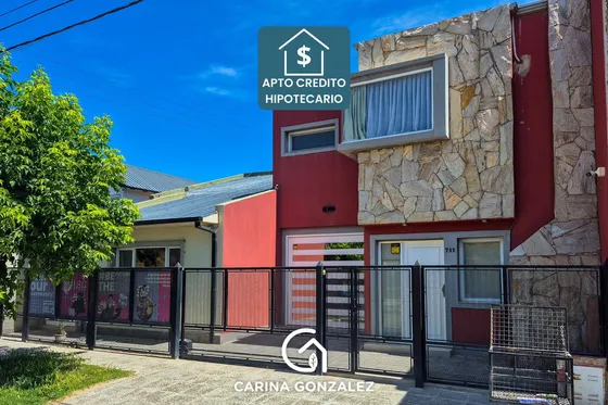 Venta Casa 3 Dormitorios - C/espacios De Trabajos Centenario-neuquen