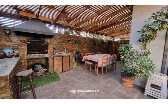 Casa En Ñuñoa/ Estrella Solitaria
