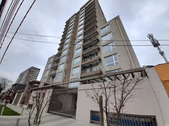 Departamento De 2d + 2b + 1e En Edificio Gamero