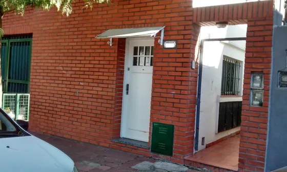 Ph  2 Dorm Y Garage  83m2 Cubiertos, Entrada Independiente, Patio 5 M2