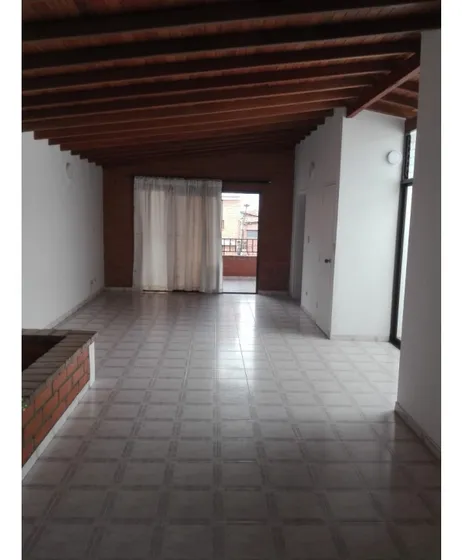 Casa Medellín, Barrio Florencia - Se Vende