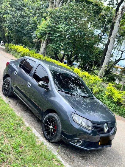 Renault Logan 1.6 Expression