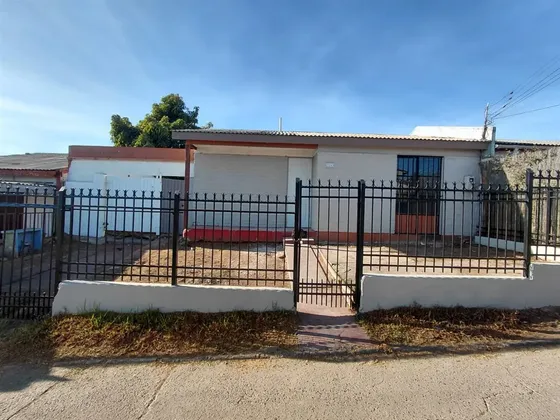 Casa En Venta De 2d 1b, Villa Potrerillos, Coquimbo