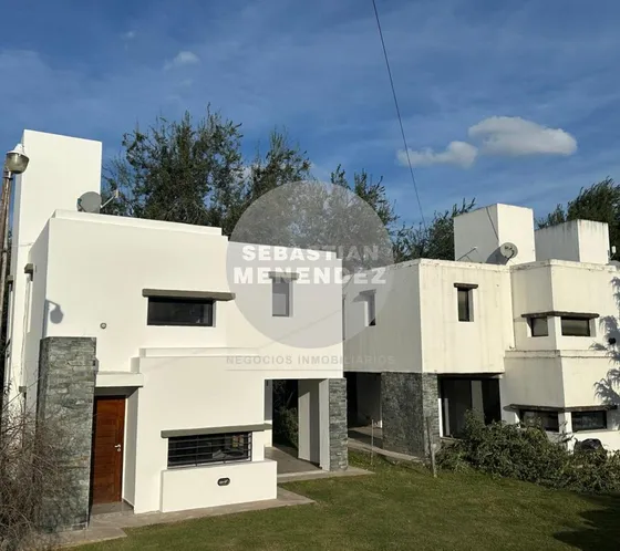 Apto Crédito - Housing Cerrado - 3 Dorm (1 En Suite)