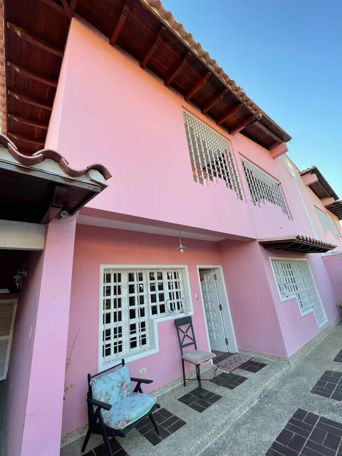 Espectacular Casa En Venta La Mejor Urb De Los Teques Ruta 4