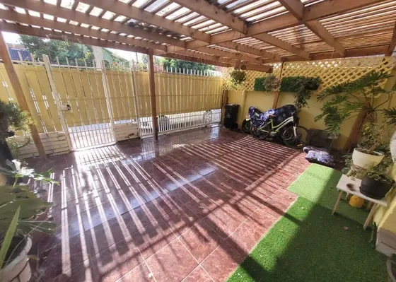 Casa Maipu Con Amplio Terreno 180 Mt2 /santiago Bueras