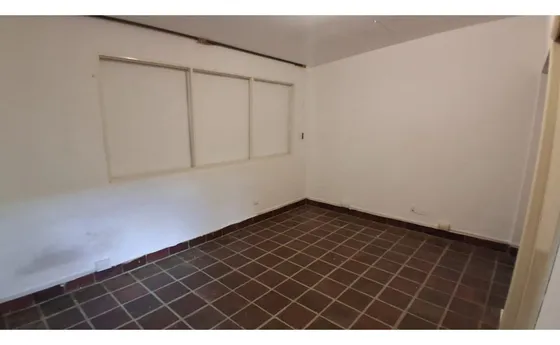 Se Alquila Deposito 25m² Santa Marta 