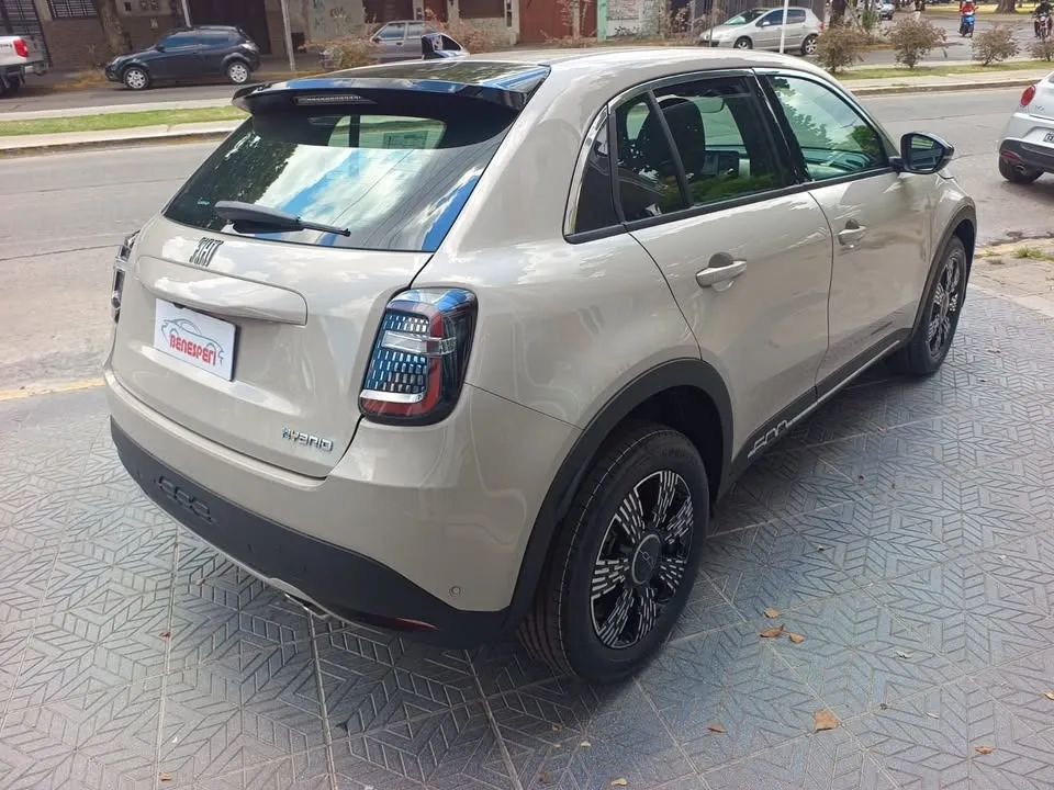 Fiat 600 Hybrid 1.2 E-DCT568993643182182404