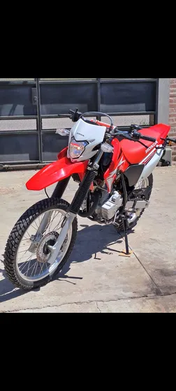 Honda Xr Tornado 250 Patentada 2023 Okm. Permuto Tomo Wave