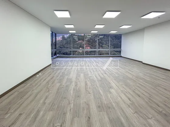 Oficina En Arriendo En Bella Suiza