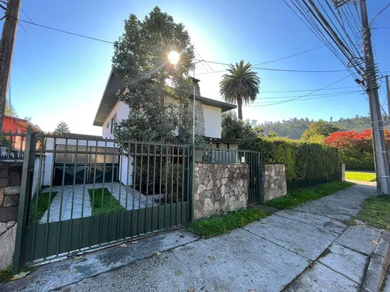 Casa En Venta De 4 Dorm. En Chiguayante