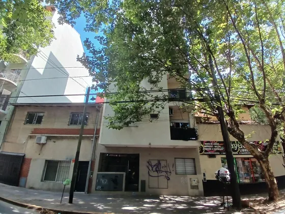 Departamento En Venta En Caseros