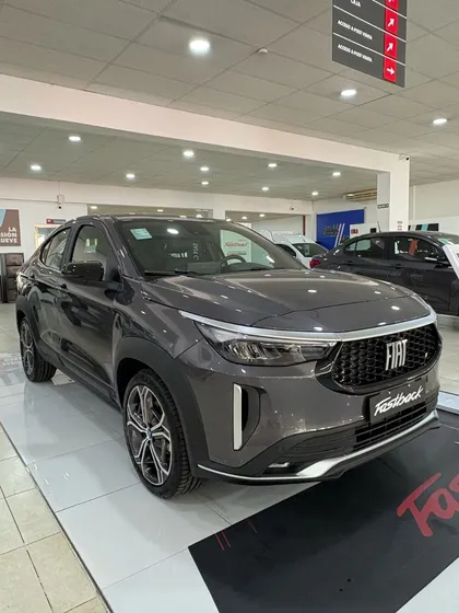 Fiat Fastback 1.3 T270 At6