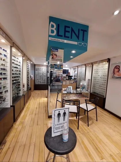 Vendo Optica Centro De Córdoba Capital- Por Mudanza