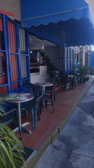 Venta Fondo De Comercio Luncheria En Los Ruices. Pc