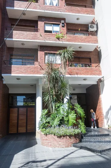 Quilmes Venta Departamento Cochera Y Doble Balcón