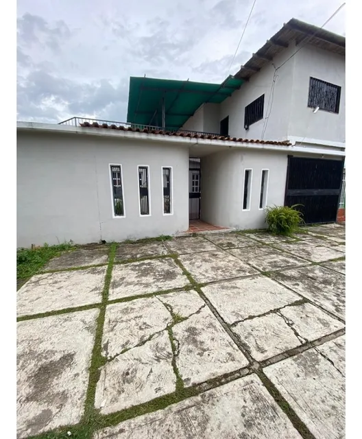 Venta De Casa En La Urb. Francisco De Miranda Ve21-203fm-rcas-fzam