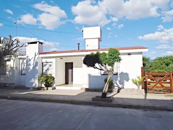 00081 Hermosa Casa Para Casa 6 Sobre Calle Poeta Aguero