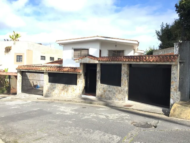 Se Alquila Bella Y Cómoda Casa En El Retiro