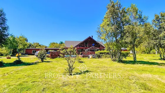 Casa Excepcional En Amplia Parcela