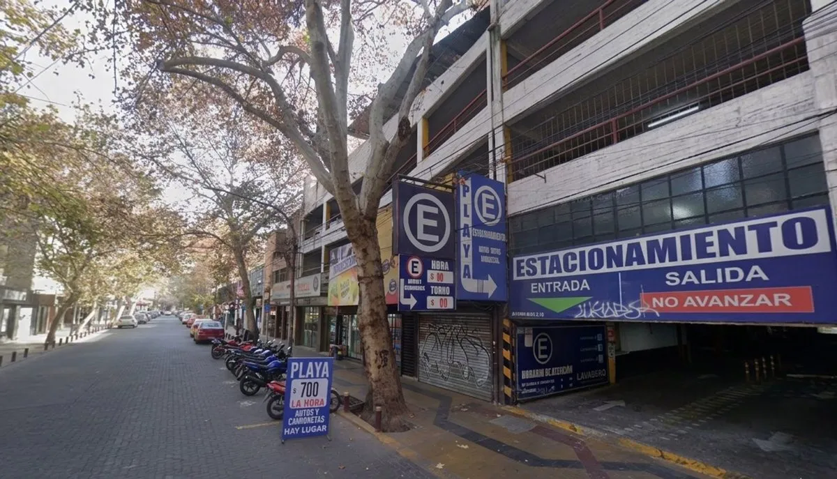 Garages for Sale on Catamarca Street 50, Mendoza