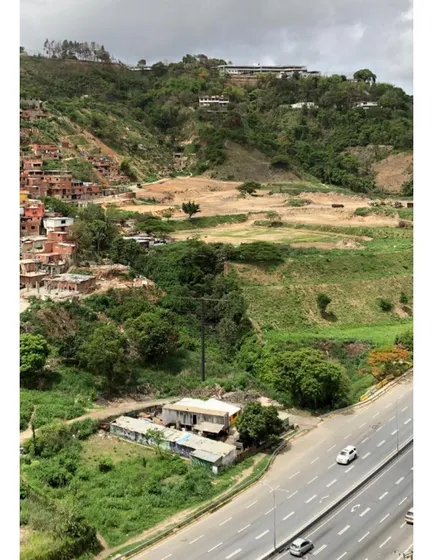 Se Vende Terreno 125.072 M2  Prados Del Este