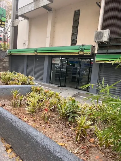 Alquilo Excelente Local Comercial En Colinas De Bello Monte