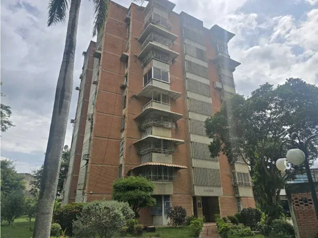 Apartamento En Venta San Jacinto Residencias Caicara Maracay