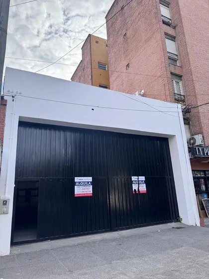 Galpón En  Alquiler En Calle 25 De Mayo 1100, San Miguel De Tucumán