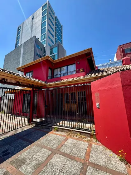 Casa 6 Dormitorios,4 Baños, Uso Comercial/habitacional