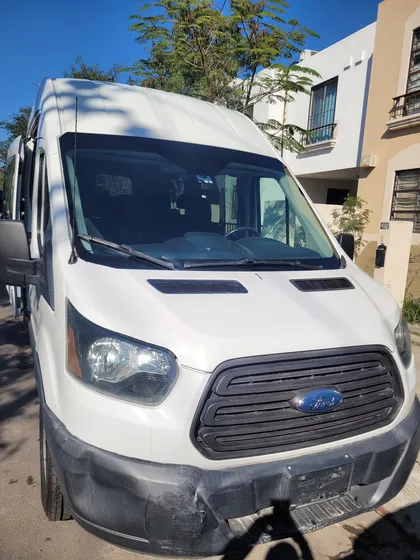 Ford Transit 3.8 Gasolina Van At