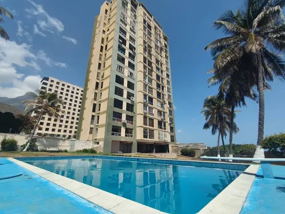 Apartamento Tipo Ph En Venta Ubicado En Macuto 