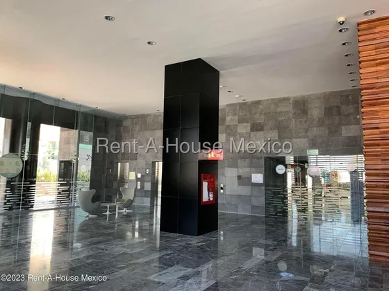 Oficina En Venta En Hacienda Las Palmas Gis  25-3495