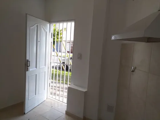 Departamento En Alquiler, Villa Tesei, Hurlingham