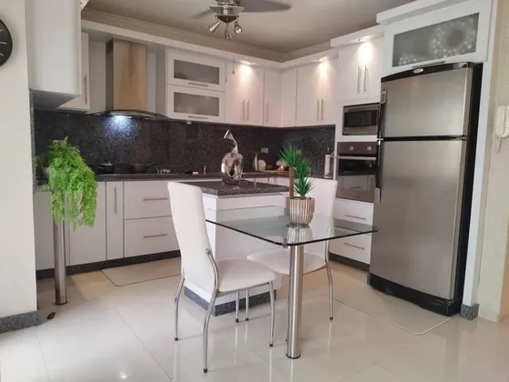 Luis V       Se  Vende  Townhouse Residencias  Doral Park  ( Solo Clientes )conjunto Cerrado Ubicado En La Urbanización Mañongo Valencia, Estado Carabobo . 