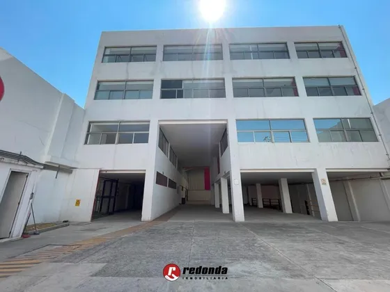 Bodega Industrial En Ixtacala