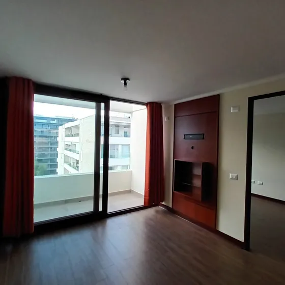 Depto. 1 D Las Trinitarias / Av, Las Condes Alt 7000