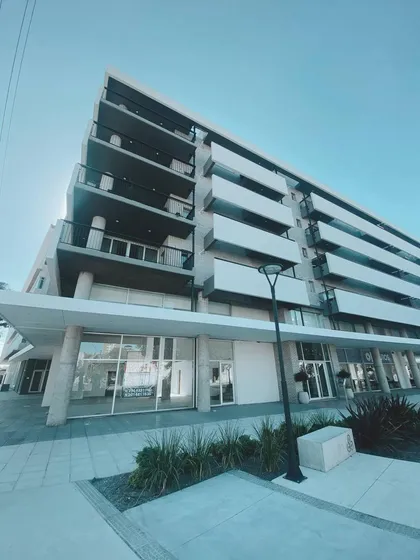 Cochera Descubierta - Lavalle 329 -zona Parquímetros