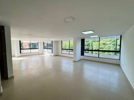 Oficinas En Arriendo Laureles 643-7057